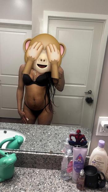 Strawberry  , 24  female escort, Myrtle Beach