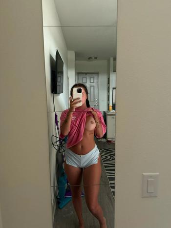 Heather , 26 Caucasian female escort, Myrtlebeach